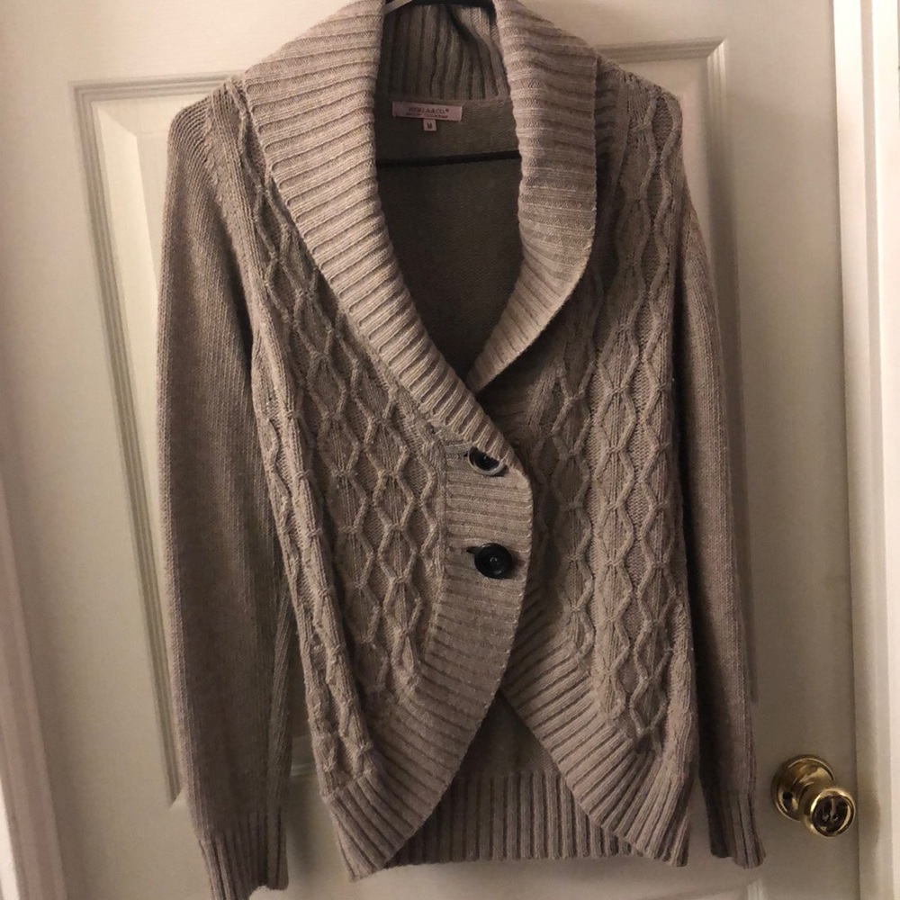 Women’s sweater